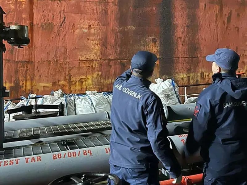 Denizi kirleten gemiye 39 milyon lira ceza!