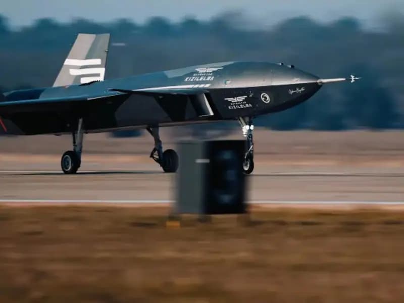 Bayraktar KIZILELMA, bir uçuş testini daha başarıyla tamamladı