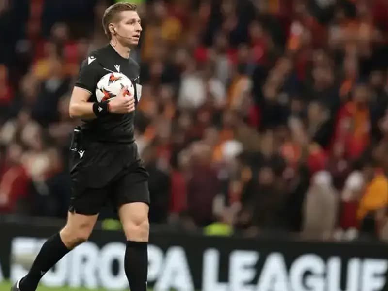 Galatasaray-Antalyaspor Maçının VAR Hakemi Bellçikalı Lawrence Oldu