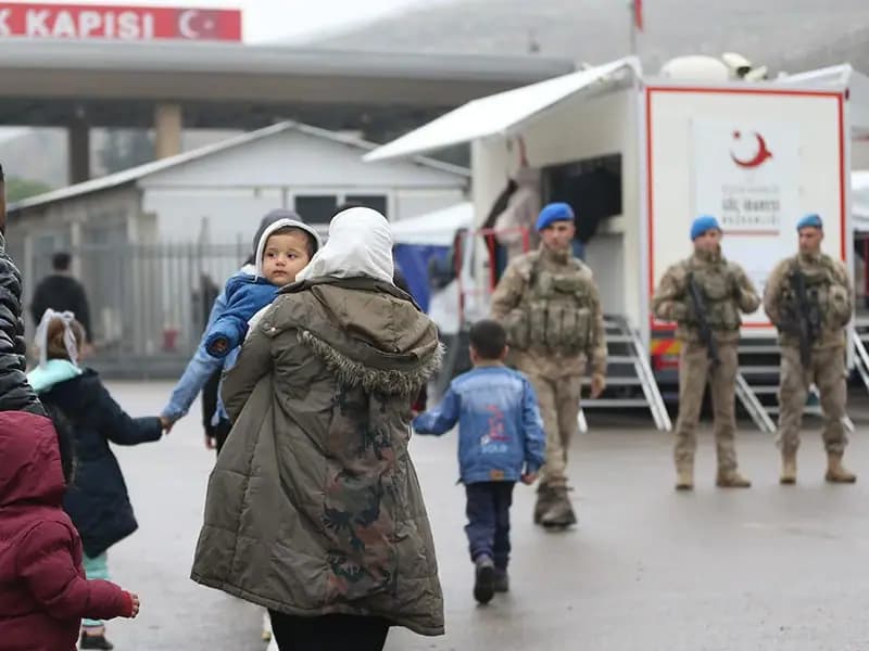 Türkiye'den Son 1 Ayda 52 Bin 622 Suriyeli Ülkesine Döndü