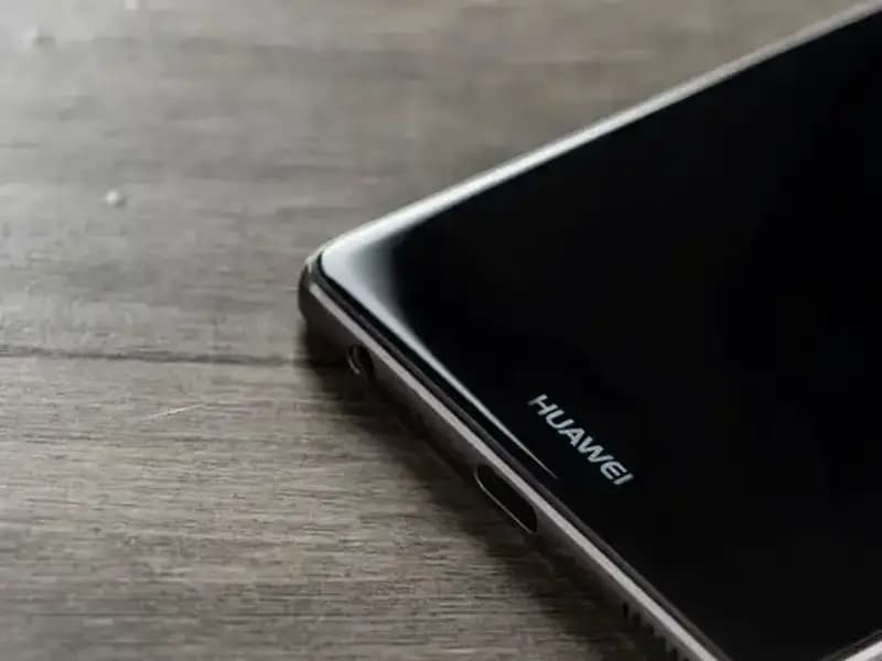 Huawei'nin Yeni Katlanabilir Telefonu: Yeniliklerle Dolu!