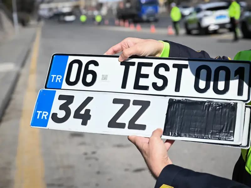 APP plakalarla ilgili ceza iptali: Bakan Çiftçi'den açıklama