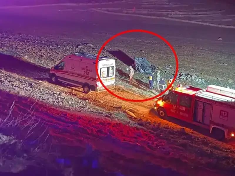 Otomobil Şarampole Devrildi: Feci Kazada İki Kişi Hayatını Kaybetti