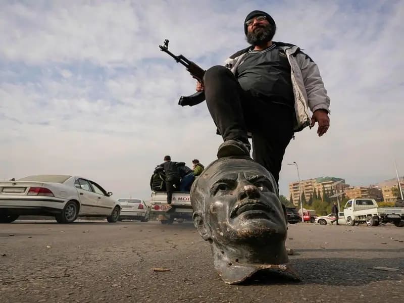 Suriye'de Şam düştü: PKK/YPG'nin devletçik projesi çöktü