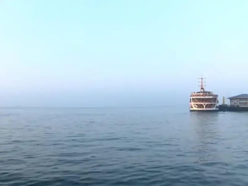 İstanbul Boğazı Gemi Trafiğine Açıldı: Tarihi Anlar Yaşanıyor