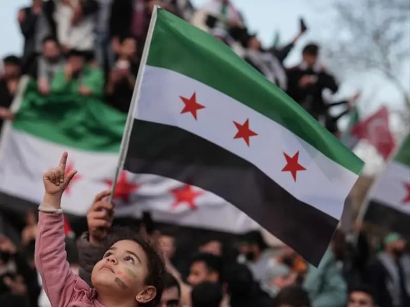 Suriye'de Bayrak Değişikliği: Yeni Bayrağın Anlamı