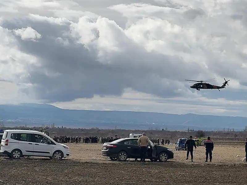 Isparta'da Askeri Helikopter Düştü: 6 Asker Şehit