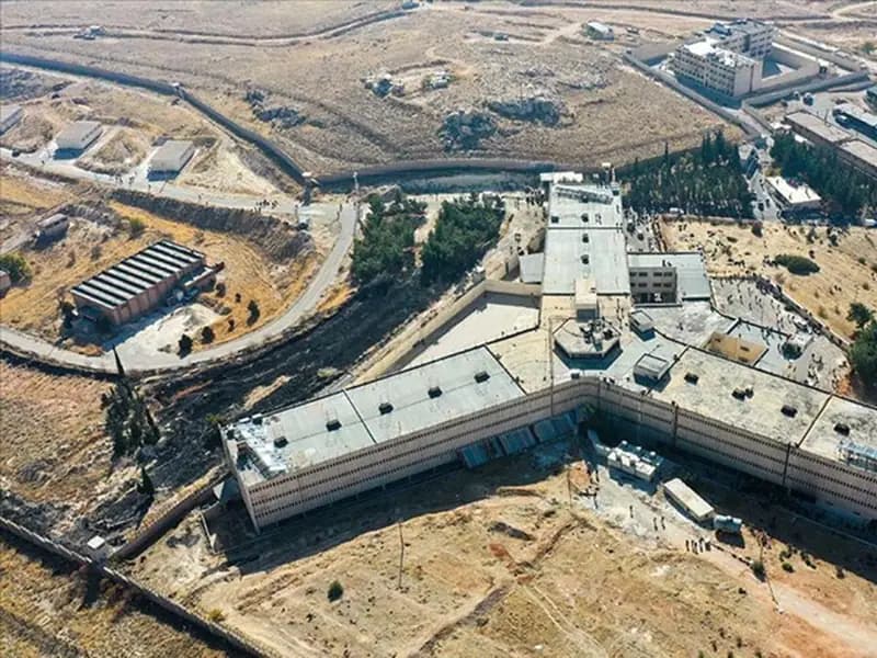 AFAD, Sednaya Hapishanesi'nde yaşam izi arayacak