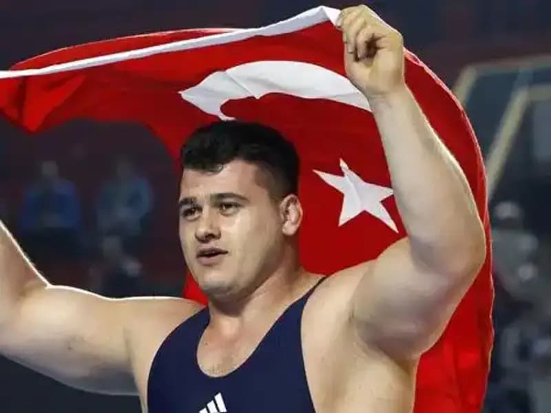 Milli Güreşçi Rıza Kayaalp'e Tarihi Men Cezası: Nedenleri ve Detayları Açıklandı