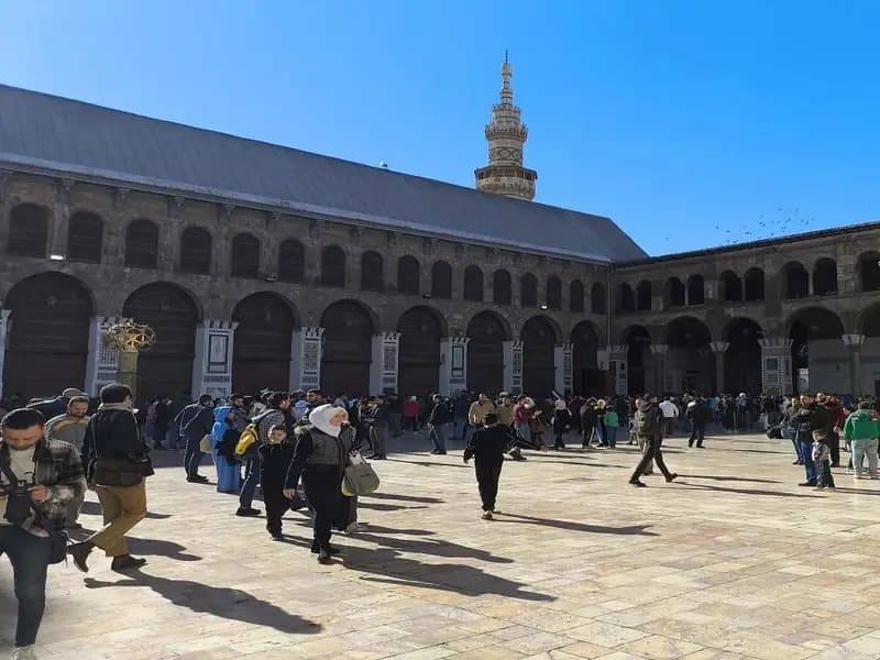 Emevi Camii İmamı: Erdoğan'ın Yardım Elini Hepimiz Gördük