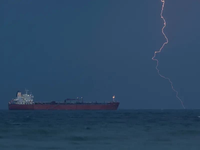 6 Arap Ülkesinde Fırtına ve Sel Uyarısı: Umman'da 7 Ölü