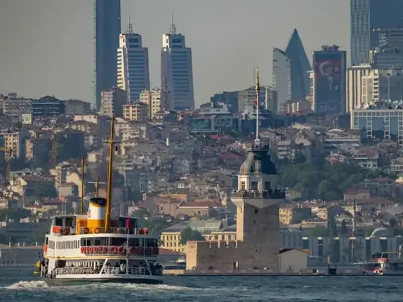 İstanbul'da Hafta Sonu Yaz Heyecanı: Sıcak Hava ve Etkinliklerle Dolu Bir Gün