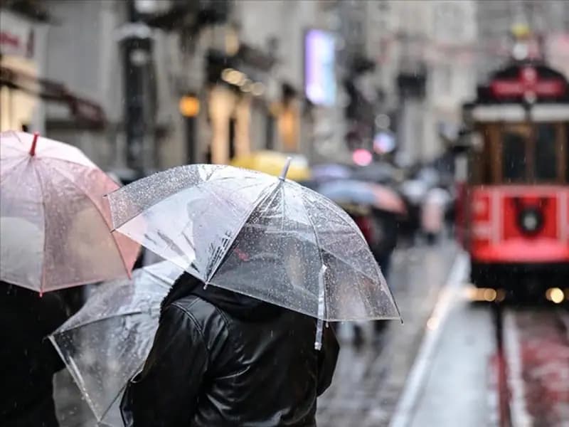 Ardında beyaz battaniye bırakacak