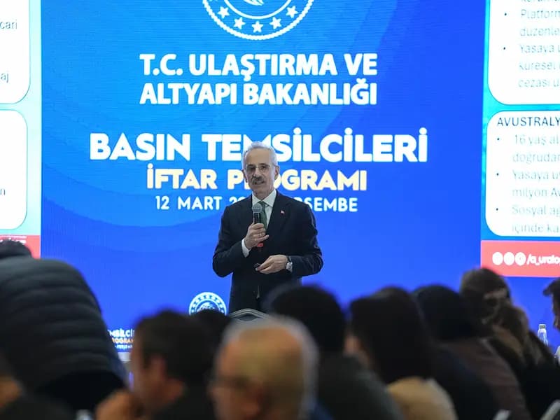 Hürmüz Boğazı'ndaki Türk Gemileri Hakkında Bakan Uraloğlu'ndan Açıklama