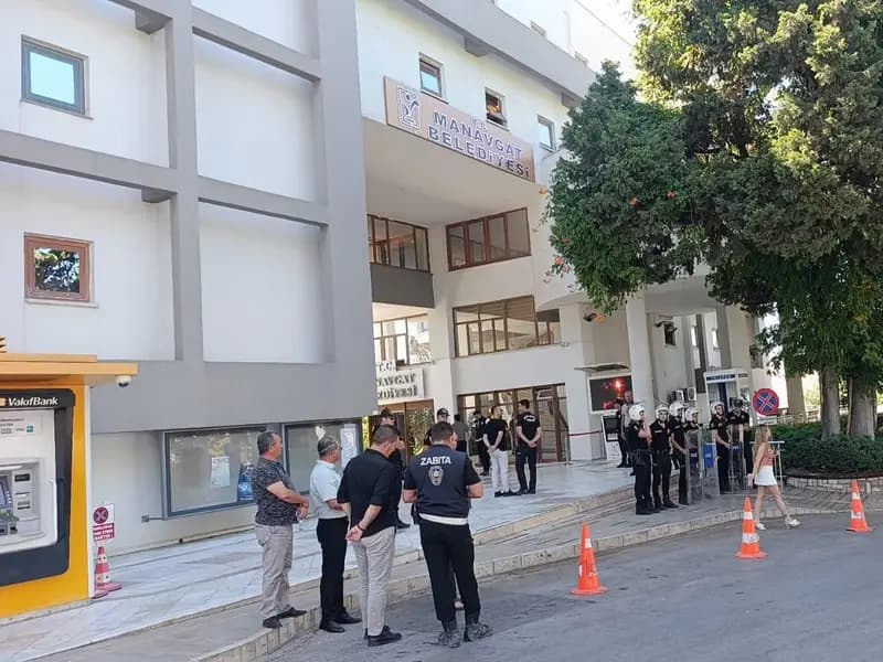 Manavgat Belediyesi Soruşturmasında 12 Kişi Daha Tutuklandı