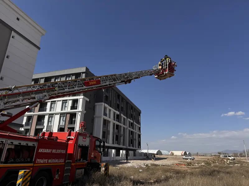 Aksaray'da Şarj Aletinin Patlamasıyla Yangın Çıktı