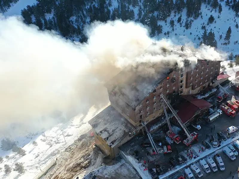 Bolu İl Özel İdaresi Genel Sekreteri ile Genel Sekreter Yardımcısı gözaltına alındı
