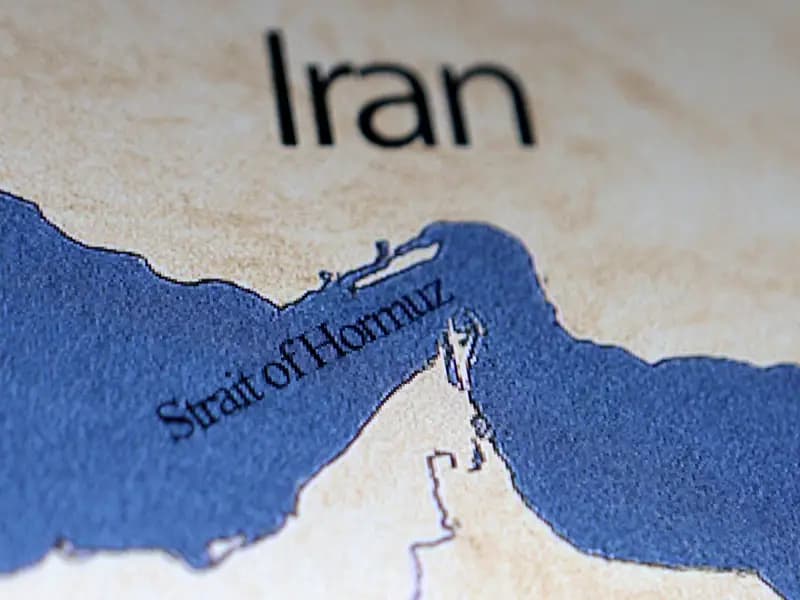 Hürmüz Boğazı'nda Türk Gemileri Bekliyor: Bakan Uraloğlu Açıklama Yaptı